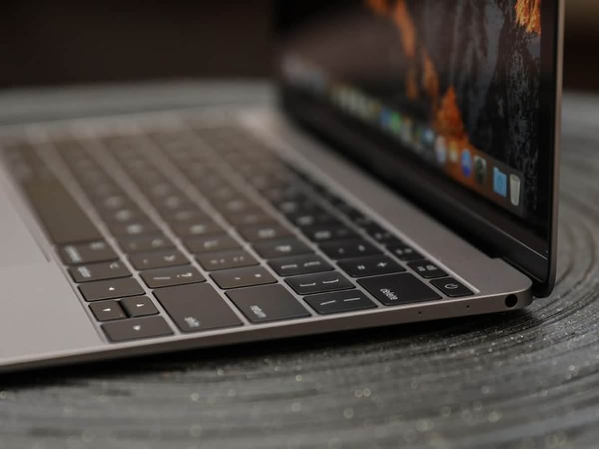 MacBook 12 英寸：苹果进军入门市场最明智的举措 新款 MacBook 12 英寸可能会降低 macOS 的门槛，向数百万曾经认为遥不可及的人开放苹果的生态系统。