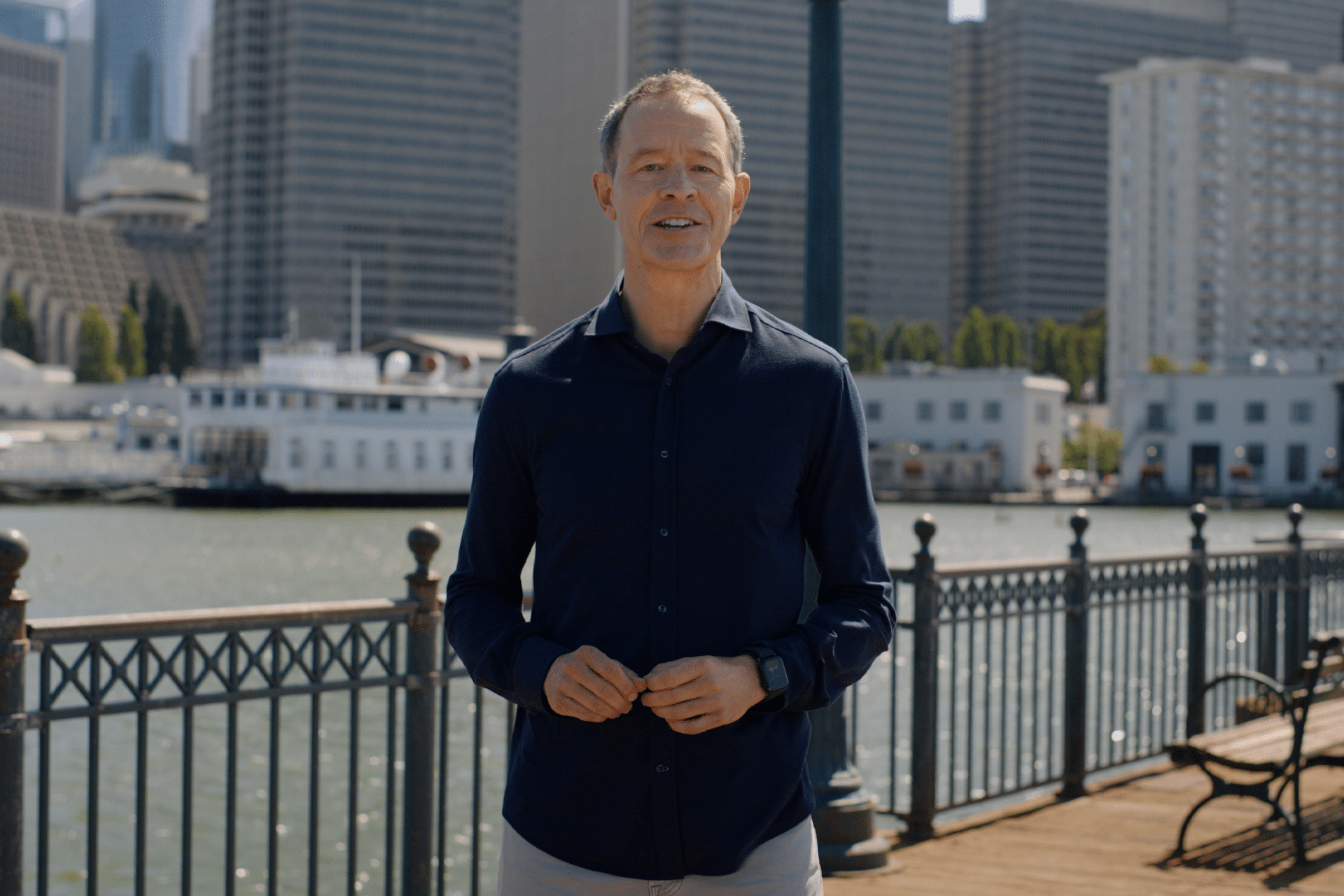 苹果的下一任首席执行官？为什么杰夫·威廉姆斯成为继任传闻的中心 随着围绕蒂姆·库克最终继任者的猜测越来越多，首席运营官杰夫·威廉姆斯成为苹果下一任首席执行官的主要候选人