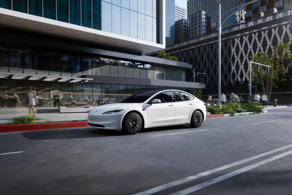 特斯拉在全球范围内遭遇 75,000 个超级充电站故障，距离 70K 里程碑还不到五个月 特斯拉在塔斯马尼亚的一个站点安装了全球第 75,000 个超级充电站，标志着其充电网络在各地区的快速扩张。