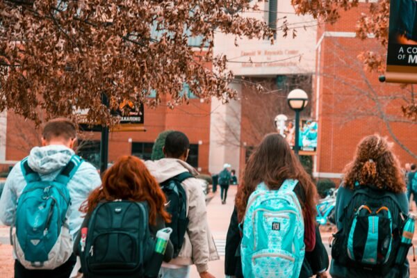7 Traps of Student Life You Should Avoid at All Costs
